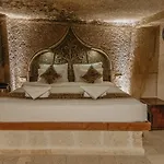 Erenbey Cave Adults Only 12 בית אירוח