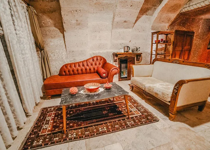 Erenbey Cave Adults Only 12 Гореме